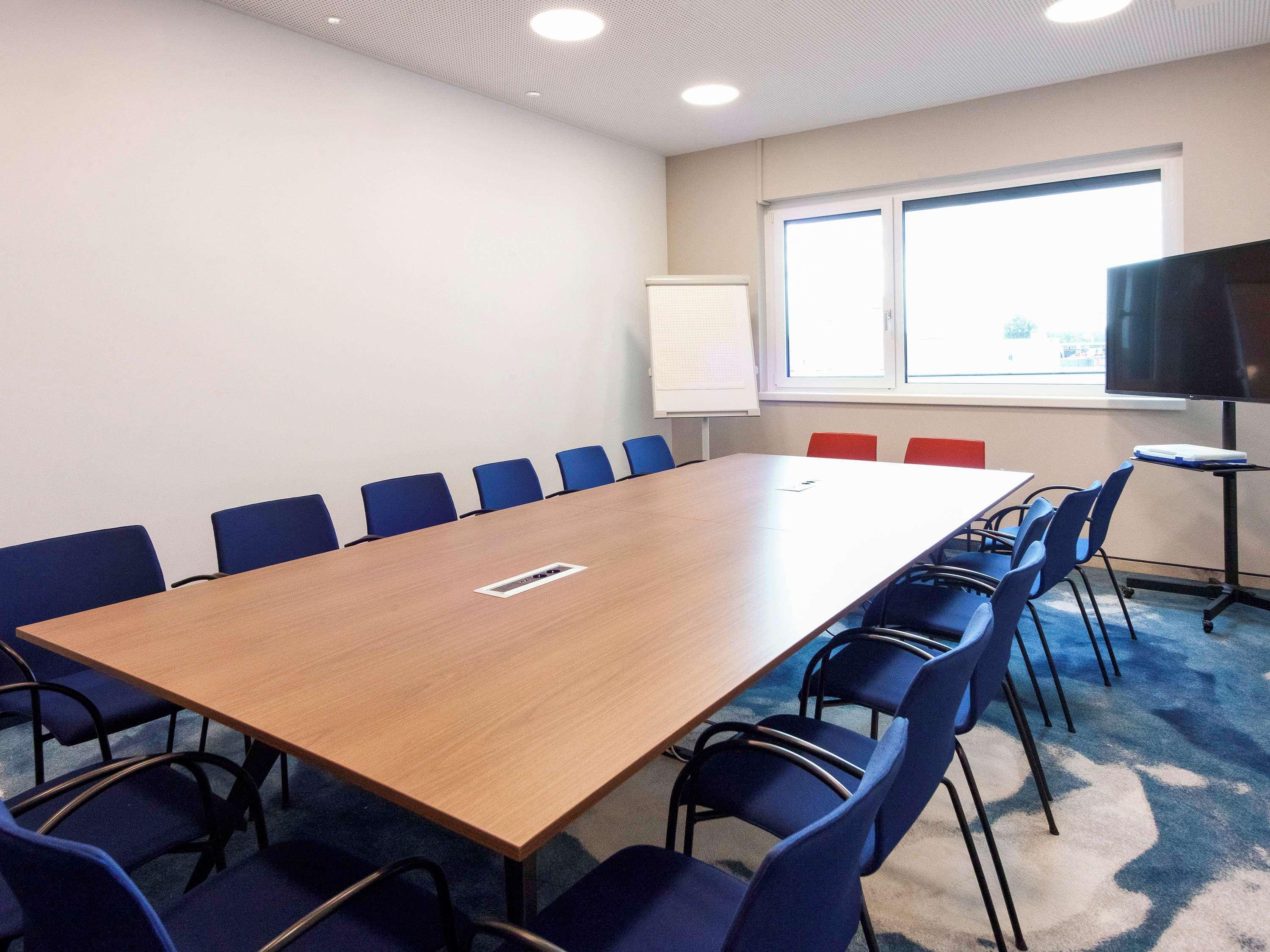 Ibis Styles Parndorf Neusiedler See Dış mekan fotoğraf