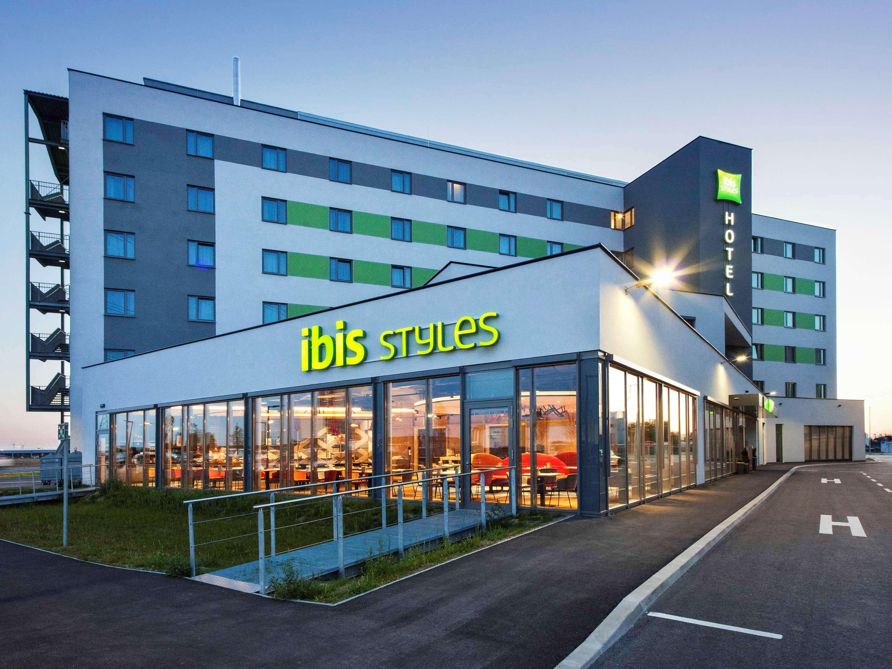 Ibis Styles Parndorf Neusiedler See Dış mekan fotoğraf